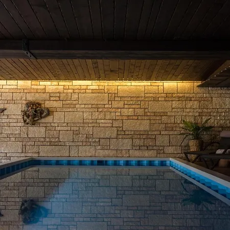 Oda ve Kahvaltı Christophorus Garni 3*